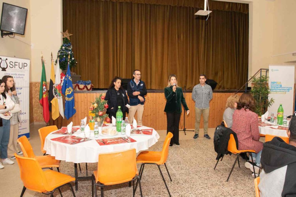 Almoço de Natal Solidário na Câmara Municipal de Loures realizado em 16 Dezembro 2023 e Dezembro de 2024